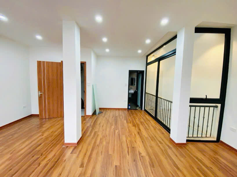 BÁN NHÀ ĐẸP – PHỐ TRÍCH SÀI – 90M² – NGÕ THÔNG – RA HỒ TÂY CHỈ 120M GIÁ 13.X TỶ.TÂY HỒ